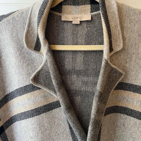 Ann Taylor Loft Plaid Cape Coat - Picture 8 of 10